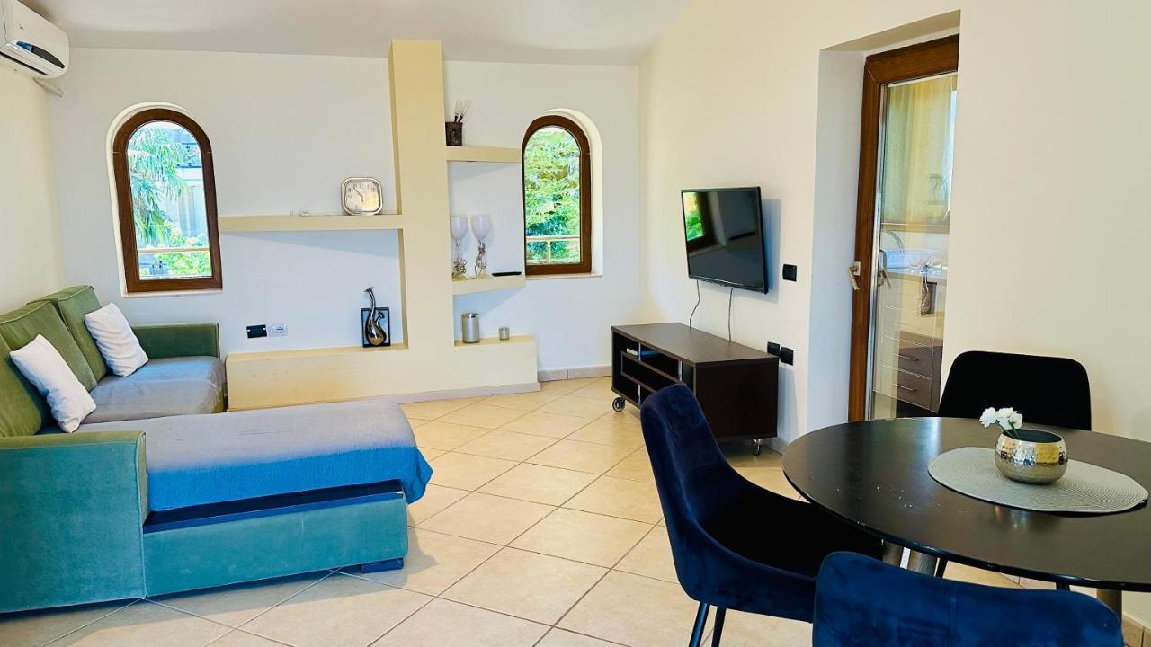 Jico Travel - Jico Appartement Vlorë